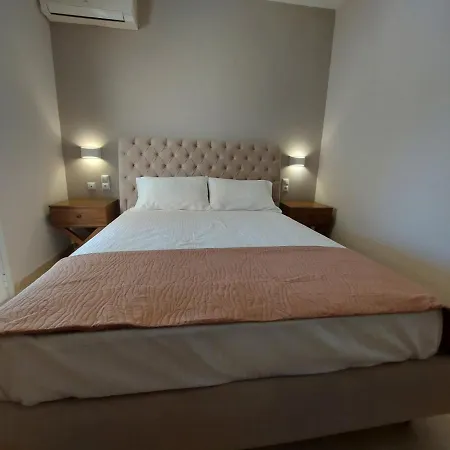 K & A Nydri (Lefkada)