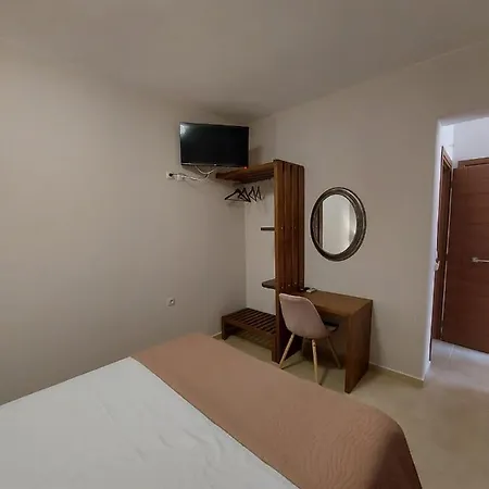 K & A * Nydri (Lefkada)